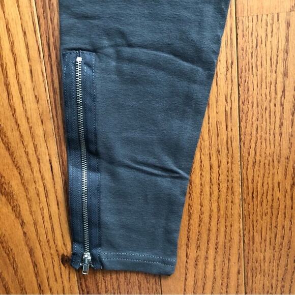 New York & Company Seamless Zipper Hem Gray Leggings Mid Rise Women’s SZ XS NWT - Picture 4 of 7